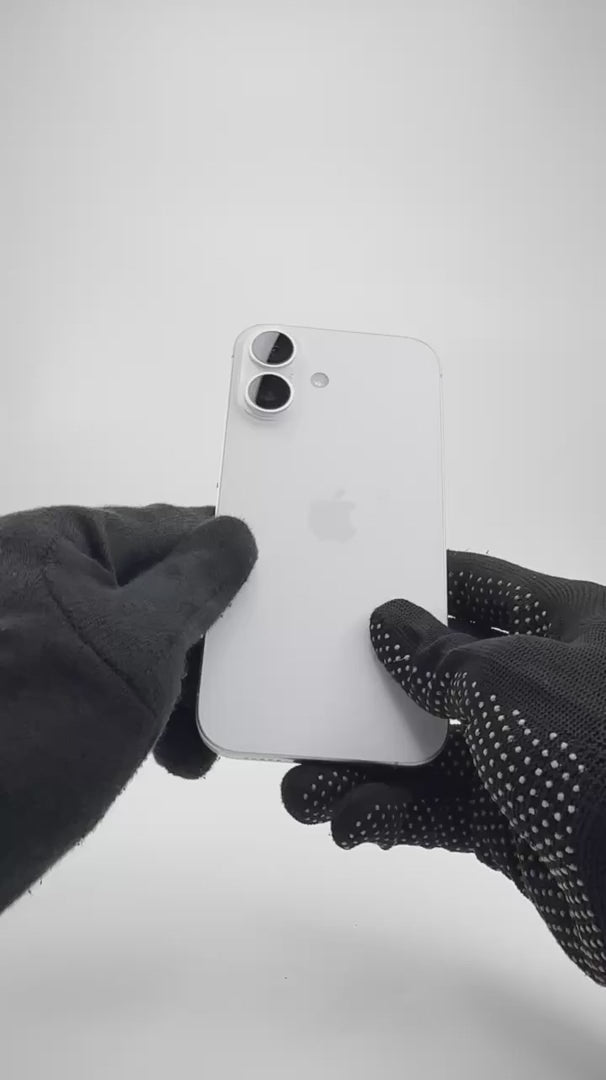 Apple iPhone 16